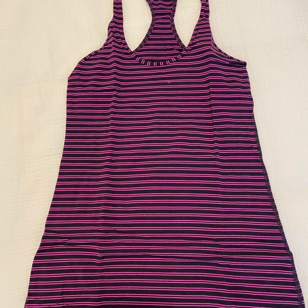 Lululemon tank top